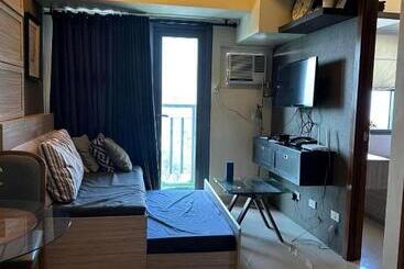 Edwards Bed 3