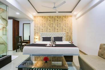 酒店 Arsh Executive Inn, Dombivali