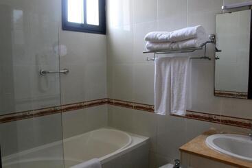 هتل L Hacienda