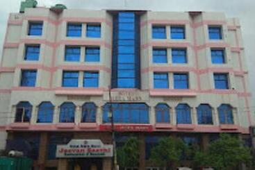 هتل Mera Mann,lucknow
