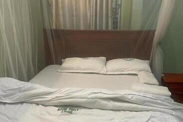 هتل The First Royal Tour Lodge