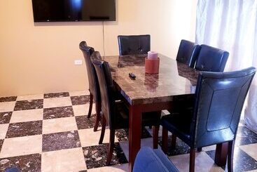پانسیون Comfy Apartments