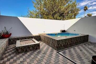 پانسیون The Olive Branch Guesthouse And Animal Sanctuary