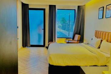 Vintclub Resort