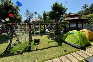 تختخواب و صبحانه Bưng Riềng Garden