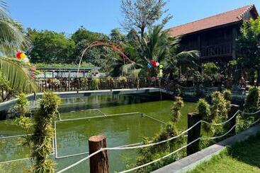 تختخواب و صبحانه Bưng Riềng Garden