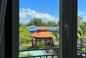 تختخواب و صبحانه Bưng Riềng Garden