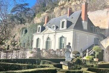 تختخواب و صبحانه Manoir Des Basses Rivières