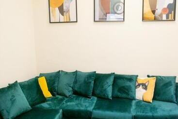 Botanic Avenue Hostel Less Than A Mile From The City Centre