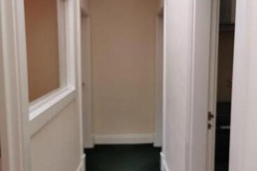 Botanic Avenue Hostel Less Than A Mile From The City Centre