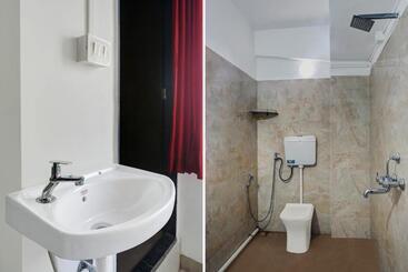 هتل 82142 Sai Inn Lodging
