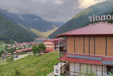 Monoi̇r Sui̇te Apart In Uzungöl