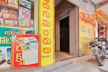 Oyo Flagship Hotel Bommarillu