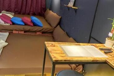 膳宿费 El Meir Staycation Smart Cabin Beside Enchanted Kingdom