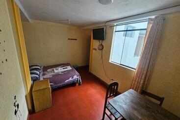 پانسیون Hostal Dalia