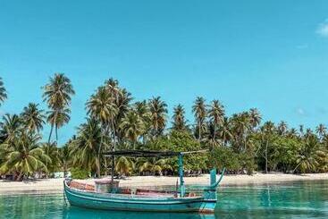 Infinite Lagoon - Mandhoo