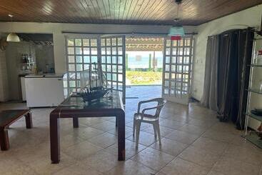 تختخواب و صبحانه Chalet Sol Nascente