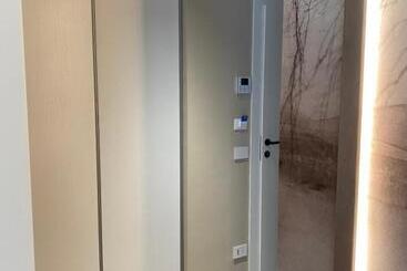 تختخواب و صبحانه Comàr Suite