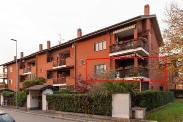 Milan Nanna B&b, Metro M3,ieo, Policlinico Gsd