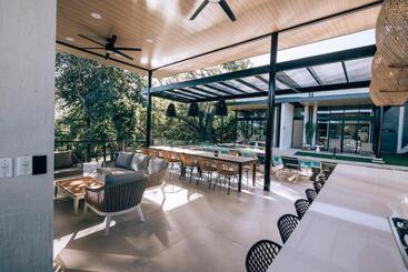هتل Epic Tamarindo Boutique