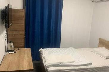 هتل Ilhombek Guest House