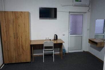 هتل Ilhombek Guest House