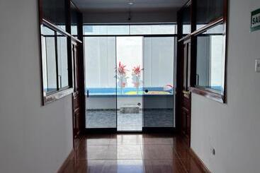 酒店 Mihahi Beach