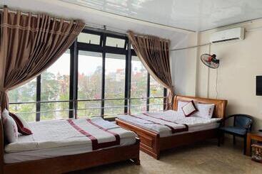 هتل Nhà Hàng Tiến Lâm 789