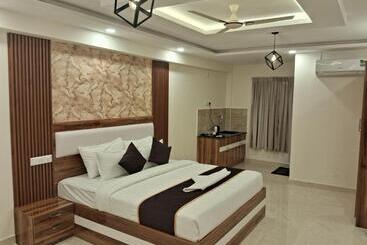 هتل Orchid Inn