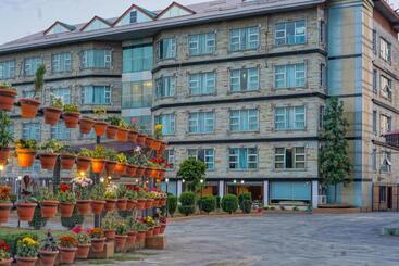هتل The Countryside Resorts