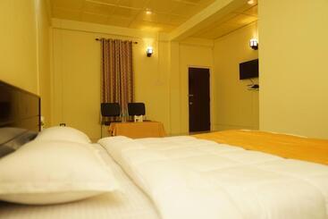 בית מלון כפרי Vesta Wood Orchid Resort