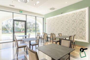 هتل Hotiday Room Collection   Otranto