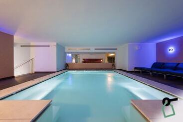 هتل Hotiday Room Collection   Otranto