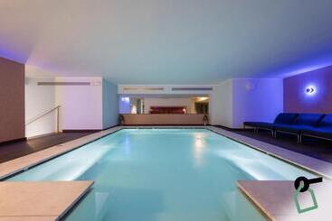 هتل Hotiday Room Collection   Otranto