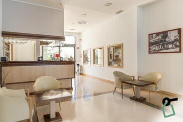 هتل Hotiday Room Collection   Otranto