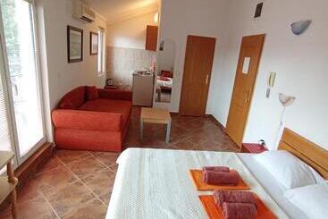Markovic Apartmani Becici