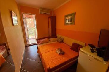 Markovic Apartmani Becici