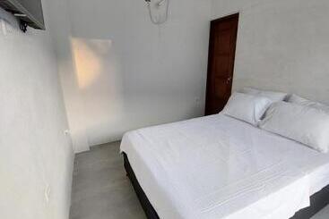 پانسیون Casa Monros