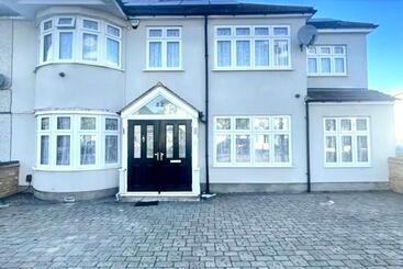پانسیون Double Room En Suite Free Parking