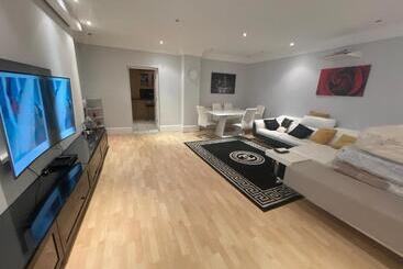 پانسیون Double Room En Suite Free Parking