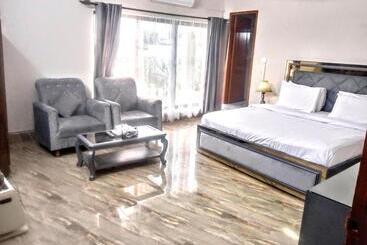 پانسیون Galaxy Ambassador Guest House Islamabad
