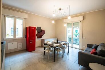 پانسیون 350 M Dall Ospedale Maggiore L Parcheggio Privato Free L Nova Galileo