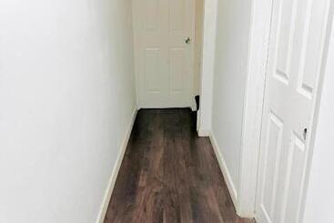 پانسیون Large Ensuite In West Midlands