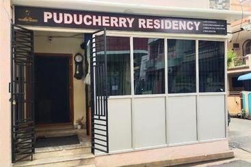 پانسیون Puducherry Residency