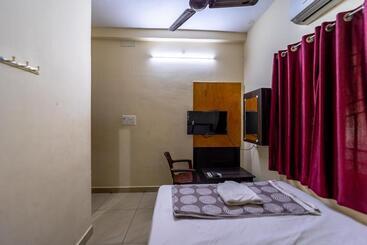 پانسیون Puducherry Residency