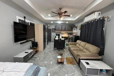 پانسیون The Stone Guest House