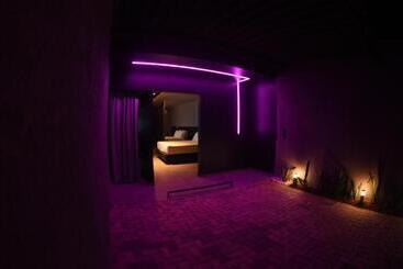 All In Motel