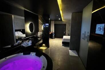 All In Motel