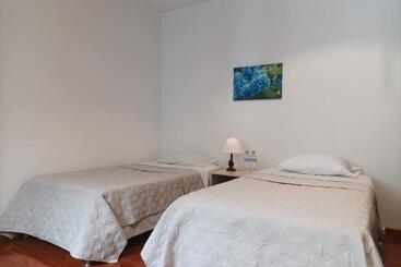 تختخواب و صبحانه Conforta Rentals & Spa