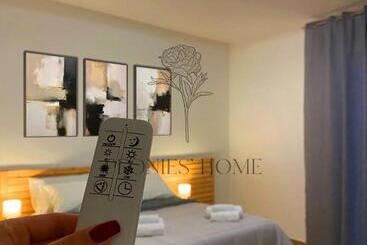 住宿加早餐  Peonies  Home